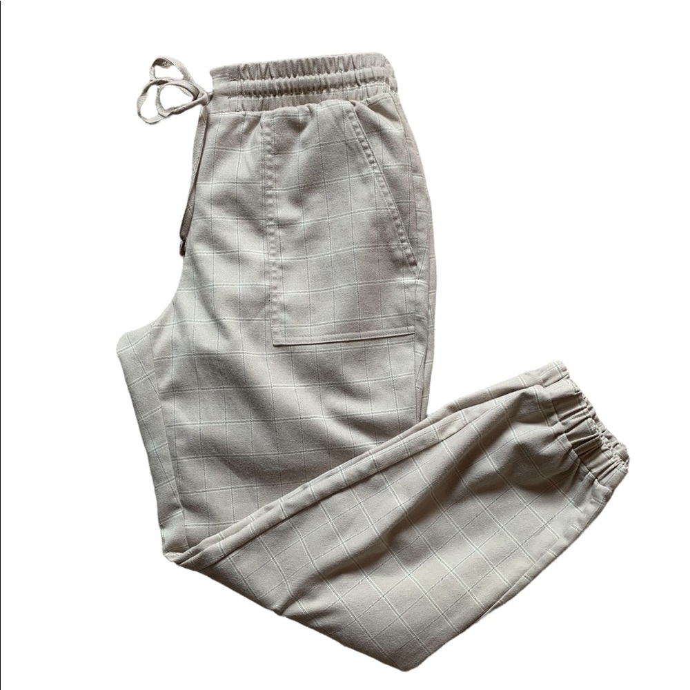 Woman’s Nine West Pants Size Medium Drawstring Cinched Waist and ankles